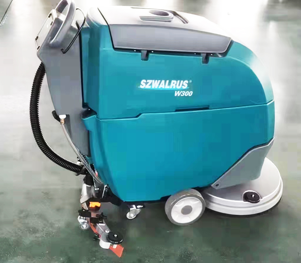 Cleaning equipment casing